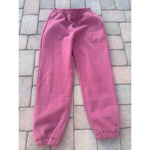 NEW Comfrt Minimalist Sweatpants Sz medium Berry